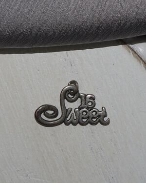 Sweet 16 Sterling Silver Charm 1.1G / 0.5in